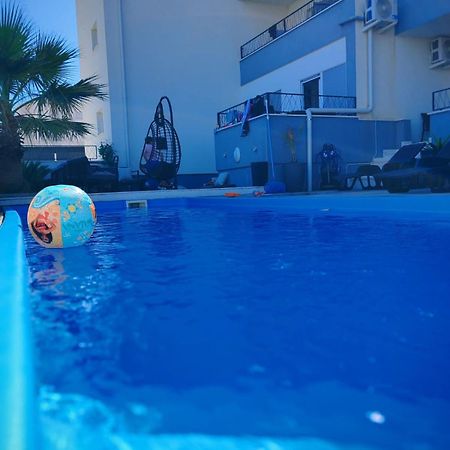 Apartmani Anastasia With Pool, Novalja Exterior photo